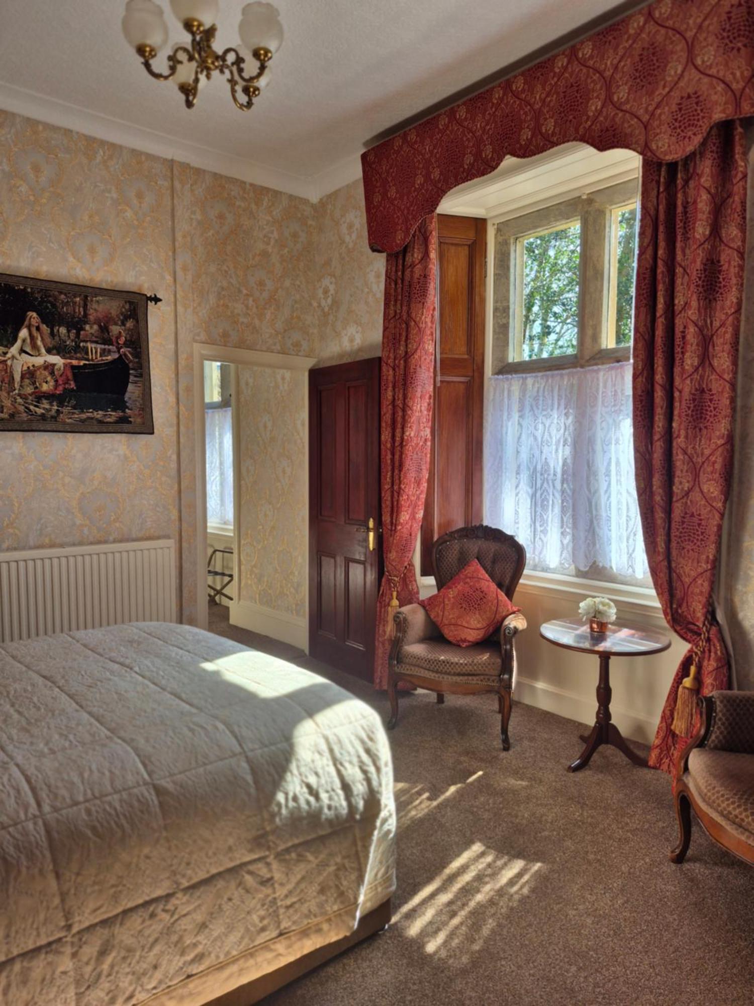 St David'S Guesthouse Хаверфордуэст Экстерьер фото