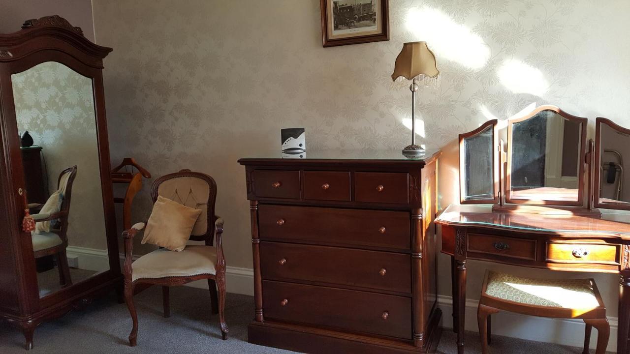 St David'S Guesthouse Хаверфордуэст Экстерьер фото